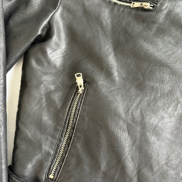 Women’s Black Faux Leather Jacket - Size 1x - Picture 3 of 8